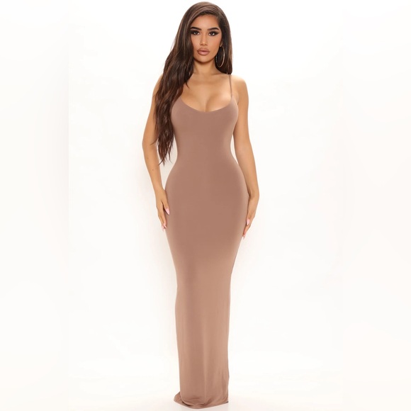 Dresses & Skirts - 39-Elegant Tan Maxi Dress